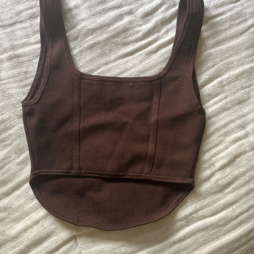 ARITZIA SCULPT KNOT BABATON CROP TANK